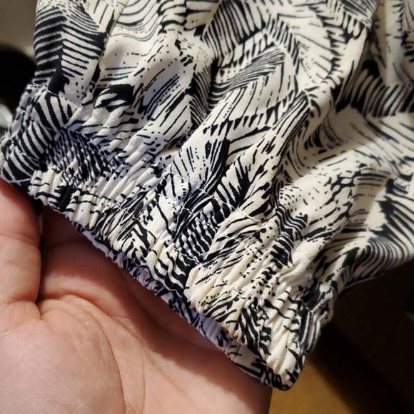 Banana Republic Spaghetti Strap Jumper - Picture 9 of 17